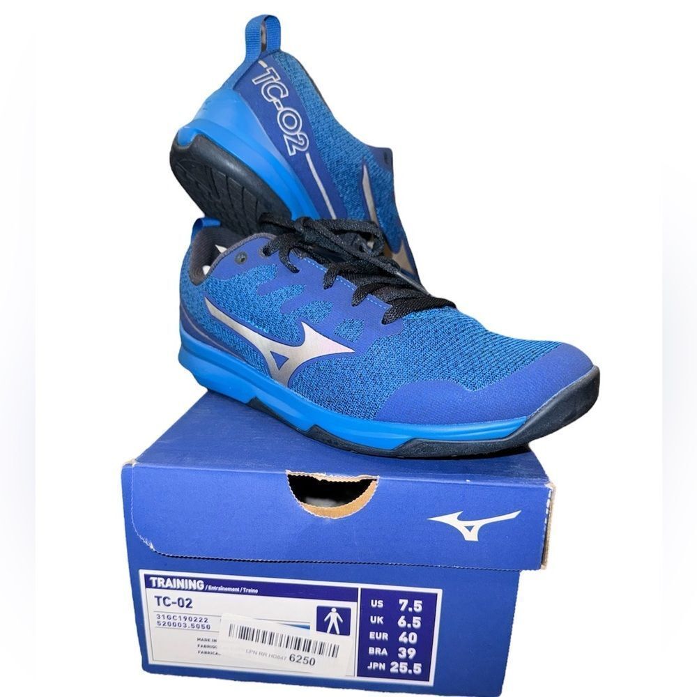 Brand New Mizuno Men’s Training Shoes